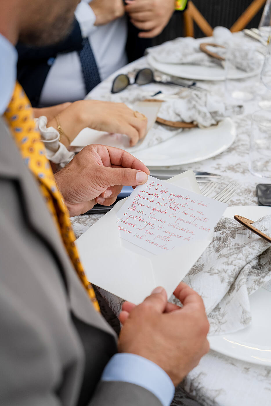 Un messaggio degli invitati
