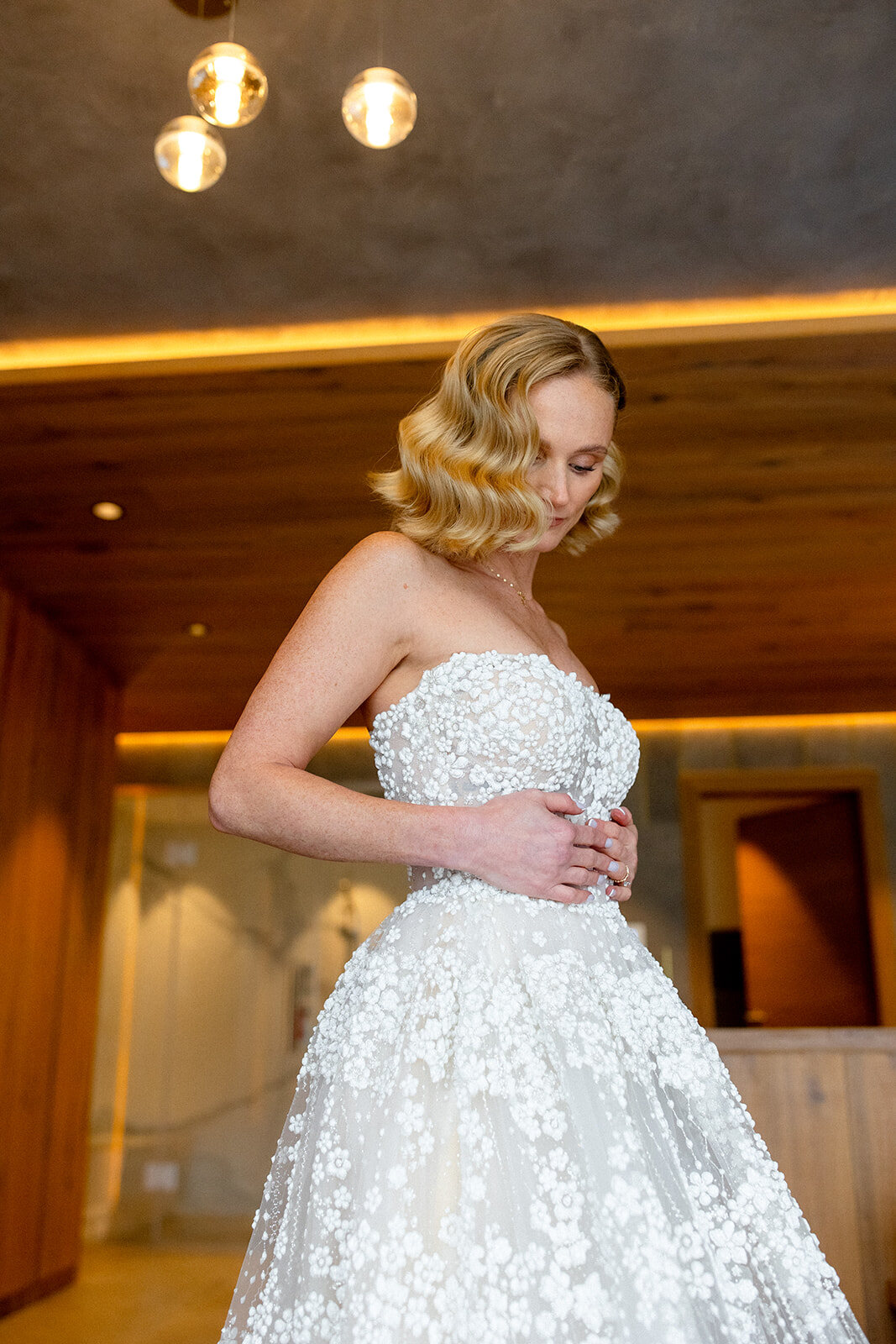 Lindsey nel suo abito da sposa
